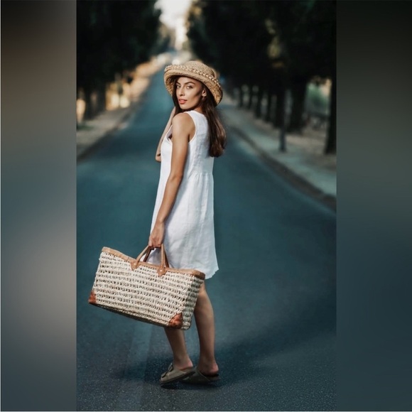 Terzo Millennio Dresses & Skirts - Terzo Millennio Sleeveless Embroidered Linen Dress